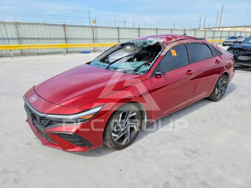 2025 Hyundai Elantra фото