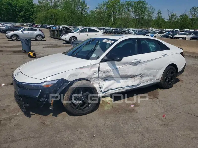 2025 Hyundai Elantra фото