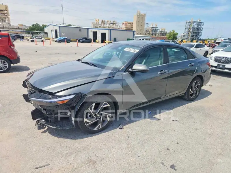 2025 Hyundai Elantra фото