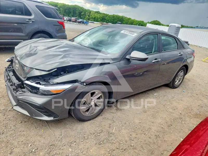 2025 Hyundai Elantra фото