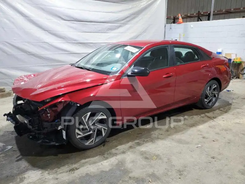 2025 Hyundai Elantra photo