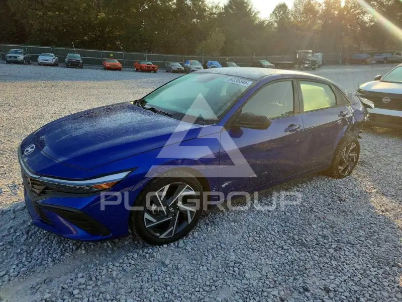 2025 Hyundai Elantra фото