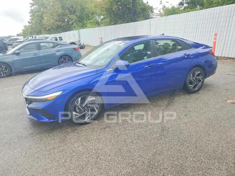 2025 Hyundai Elantra фото