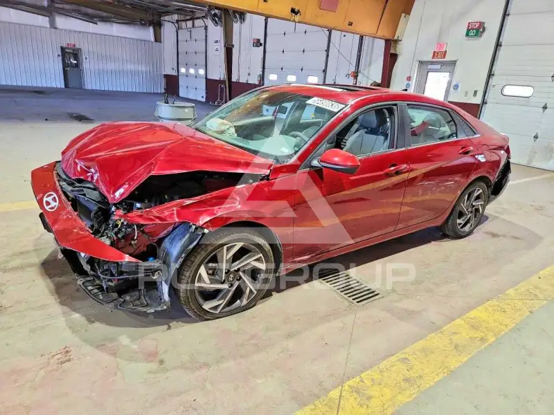 2025 Hyundai Elantra photo