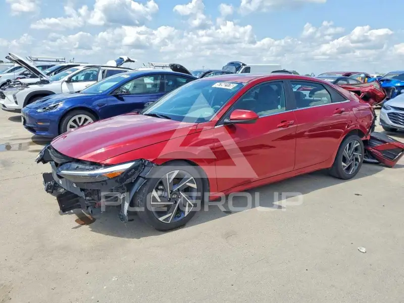 2025 Hyundai Elantra photo