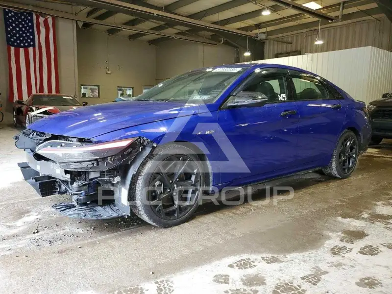 2025 Hyundai Elantra фото