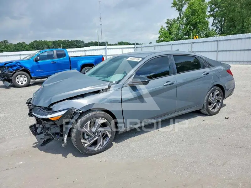 2025 Hyundai Elantra фото