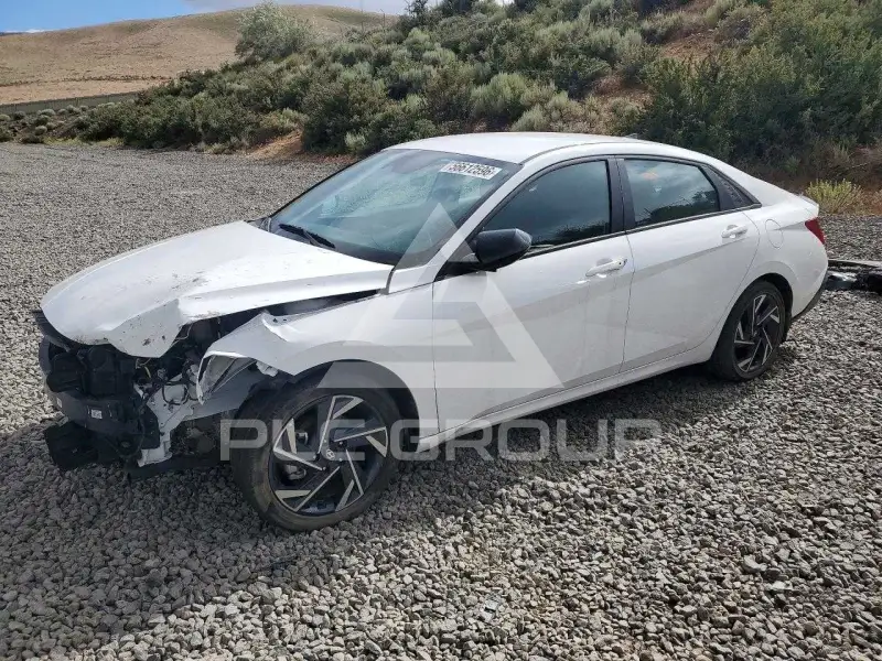 2025 Hyundai Elantra фото