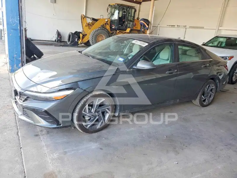 2025 Hyundai Elantra фото