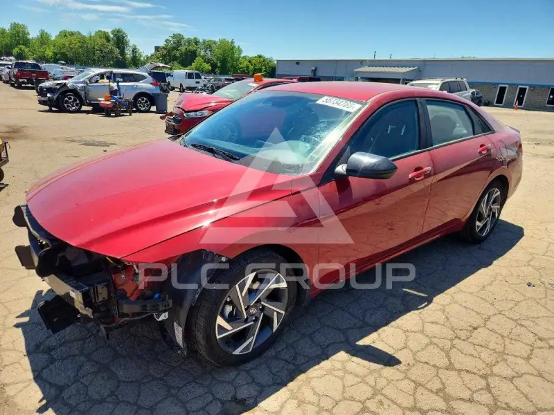 2025 Hyundai Elantra photo