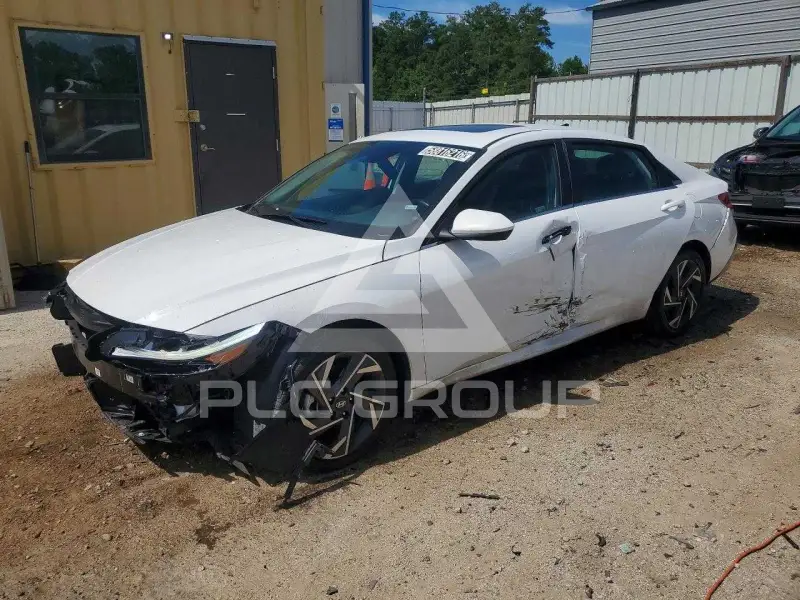 2025 Hyundai Elantra фото