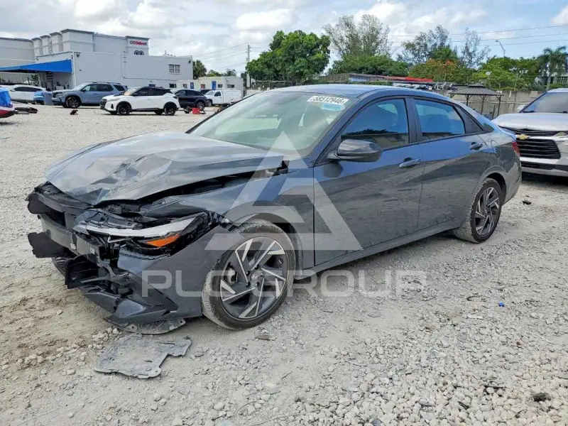 2025 Hyundai Elantra фото
