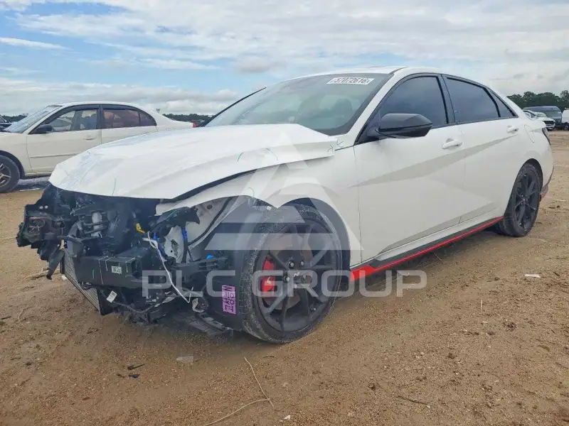 2025 Hyundai Elantra фото
