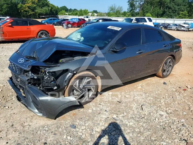 2025 Hyundai Elantra фото