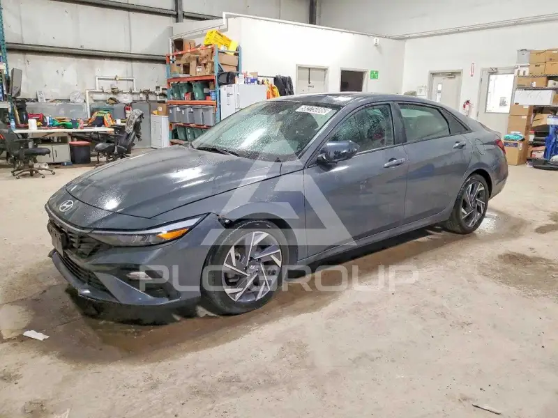 2025 Hyundai Elantra фото