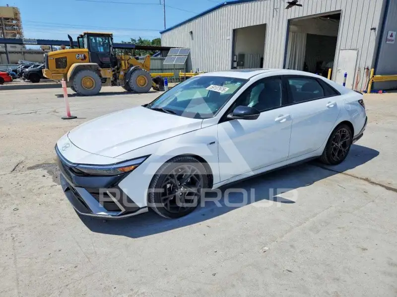2025 Hyundai Elantra фото