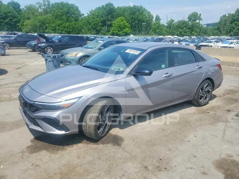 2025 Hyundai Elantra фото