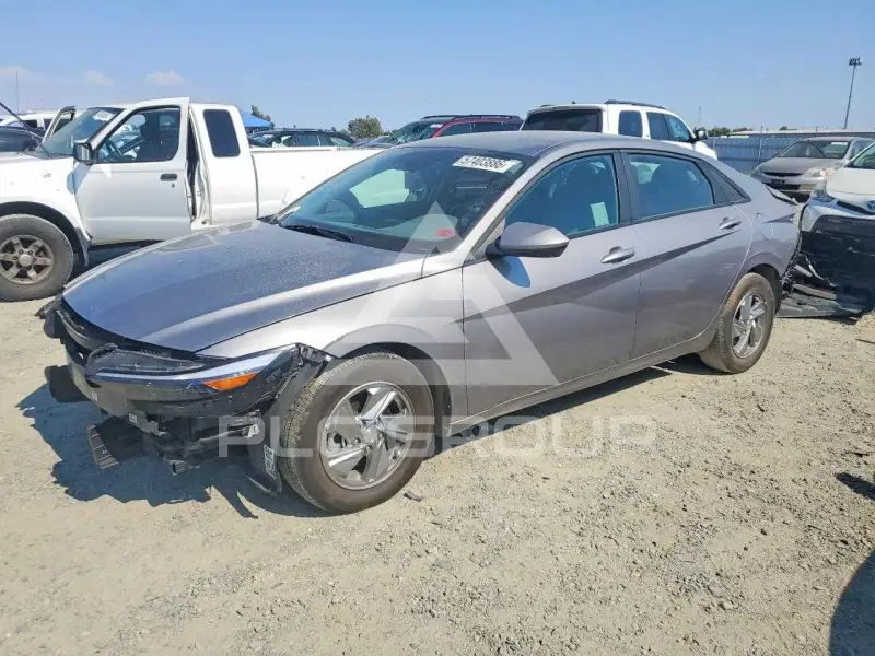 2025 Hyundai Elantra фото