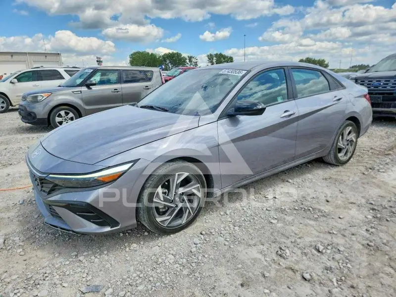 2025 Hyundai Elantra фото