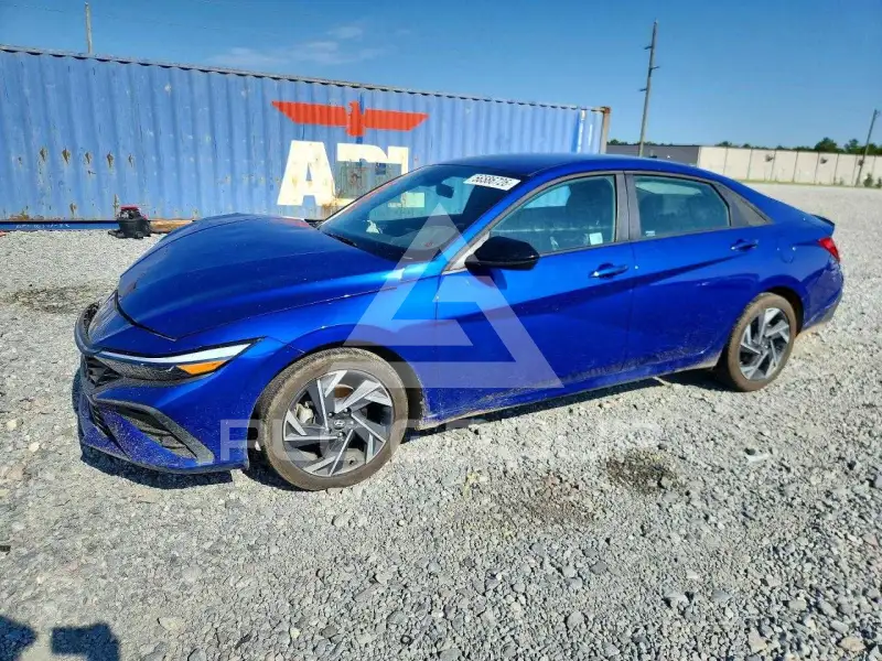 2025 Hyundai Elantra фото