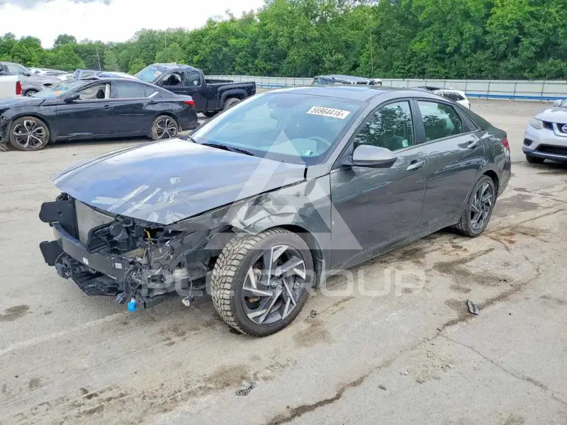 2025 Hyundai Elantra фото