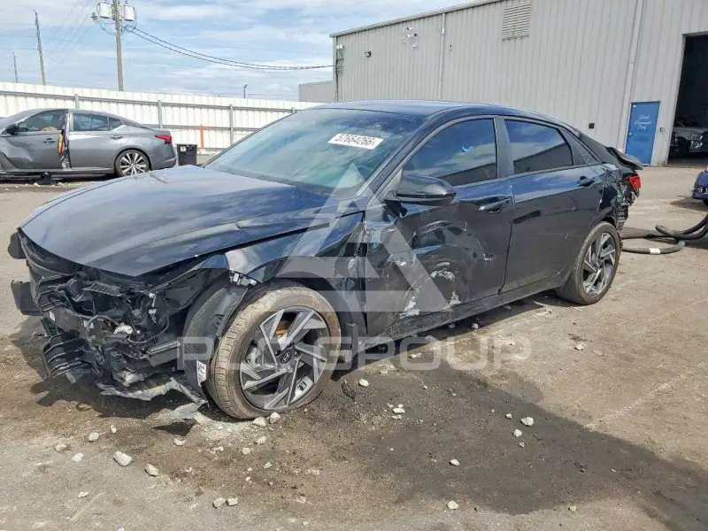 2025 Hyundai Elantra фото