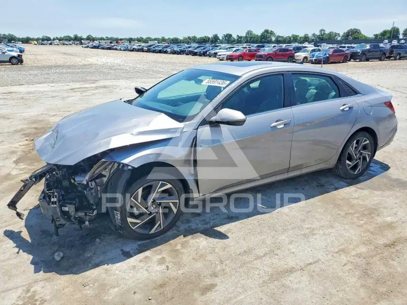 2025 Hyundai Elantra фото