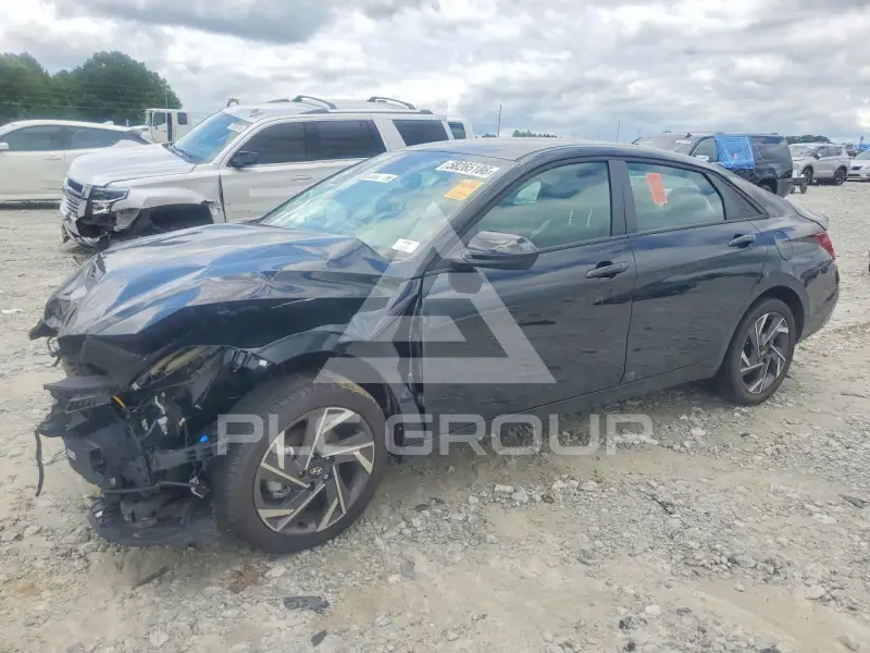 2025 Hyundai Elantra фото