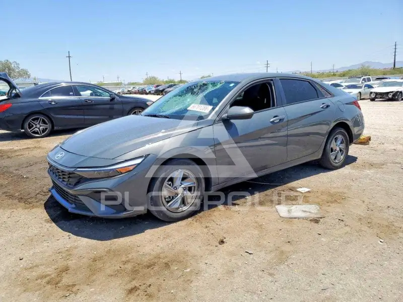2025 Hyundai Elantra фото