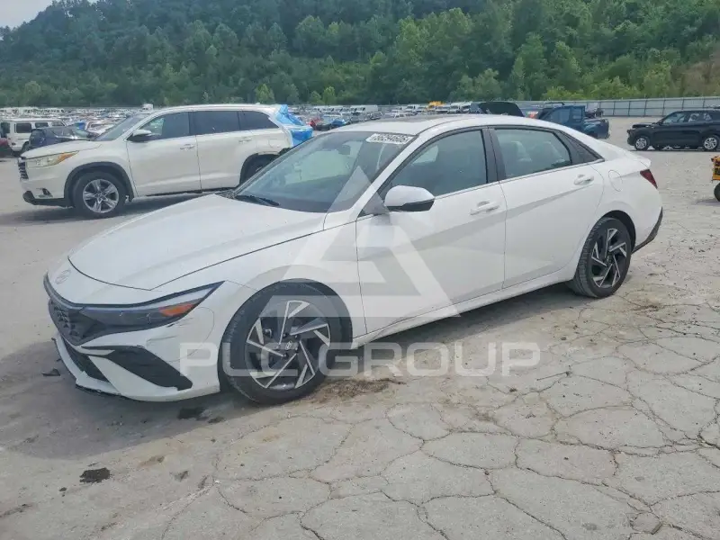 2025 Hyundai Elantra фото