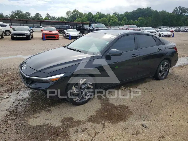 2025 Hyundai Elantra фото