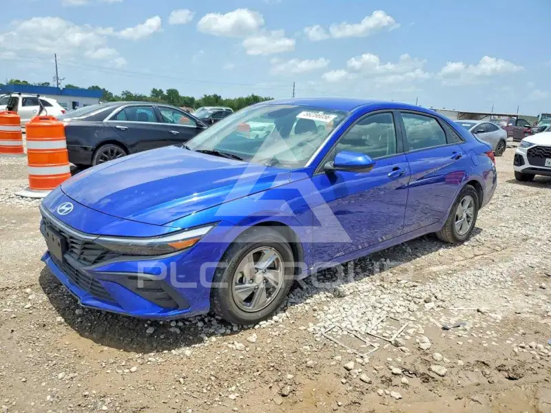 2025 Hyundai Elantra фото