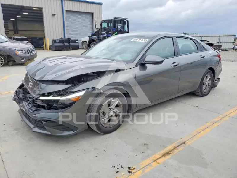 2025 Hyundai Elantra фото