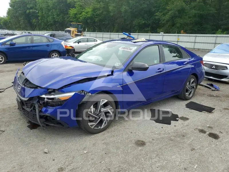 2025 Hyundai Elantra photo