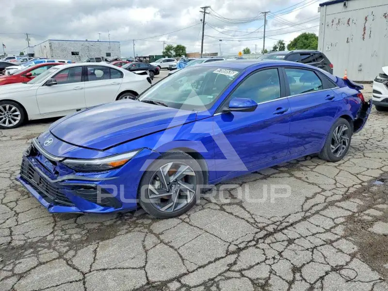2025 Hyundai Elantra photo
