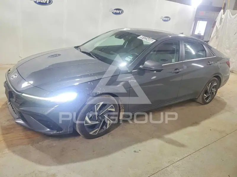 2025 Hyundai Elantra фото