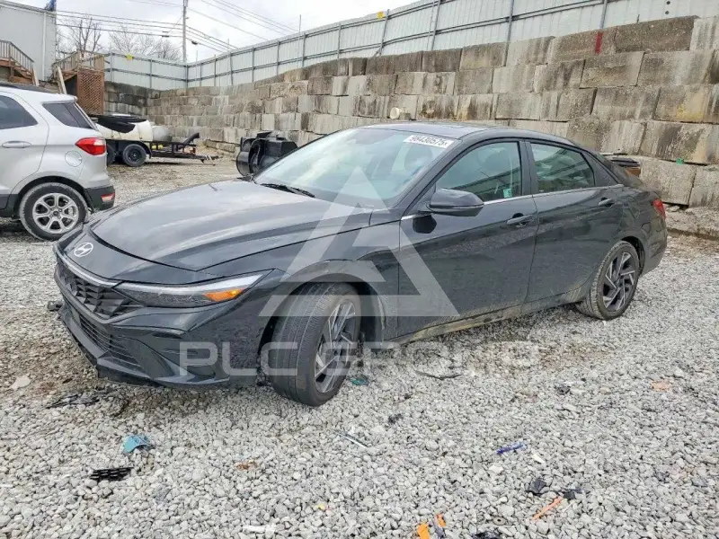 2025 Hyundai Elantra фото