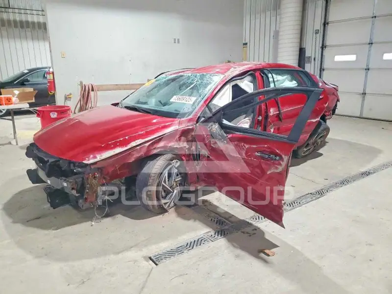 2025 Hyundai Elantra фото