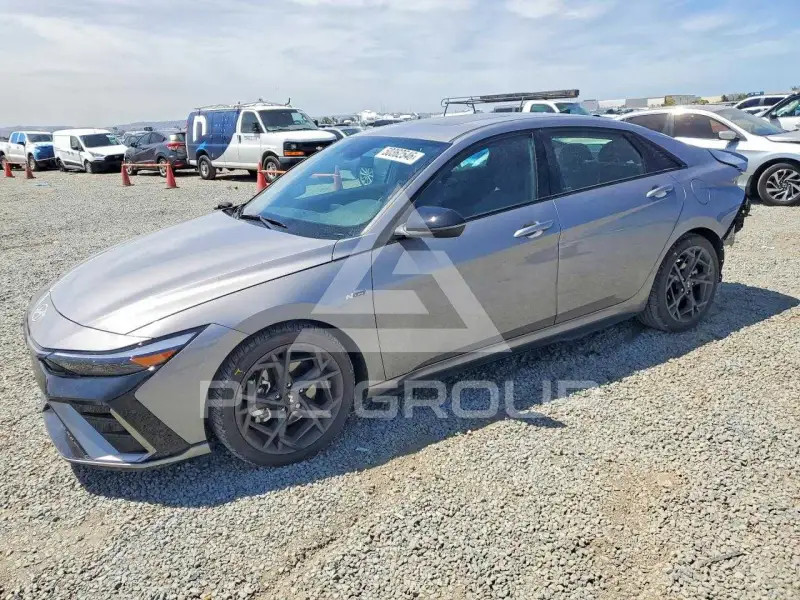 2025 Hyundai Elantra фото