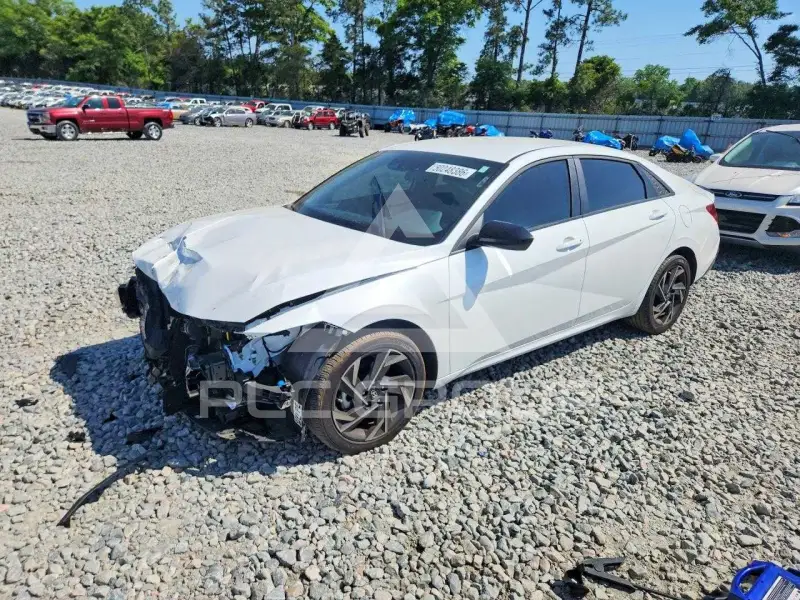 2025 Hyundai Elantra фото