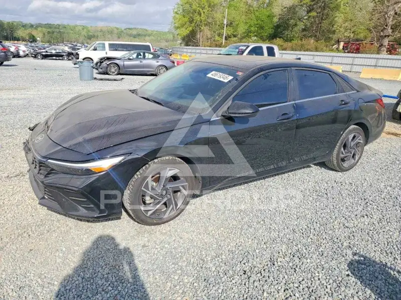 2025 Hyundai Elantra фото