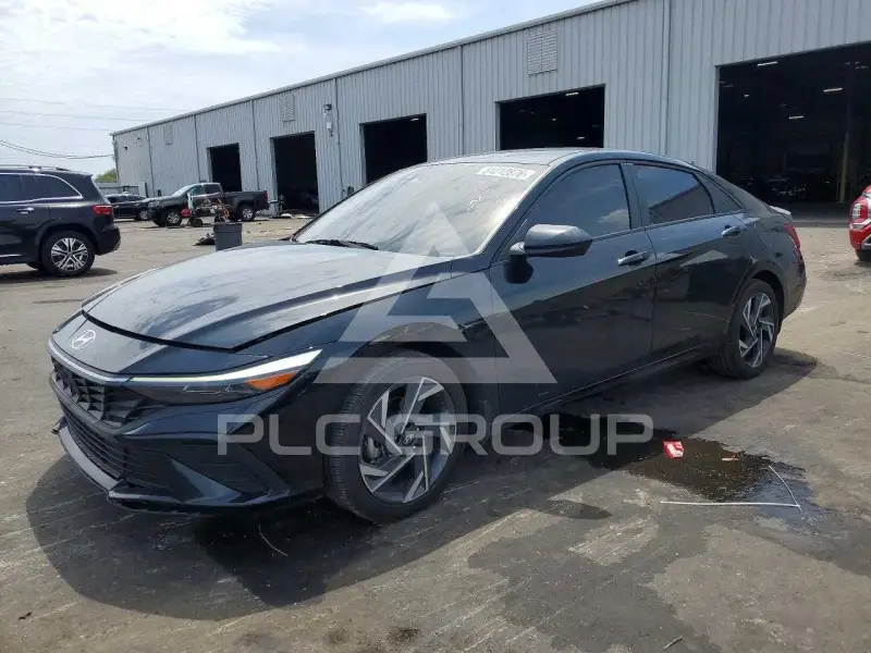 2025 Hyundai Elantra фото