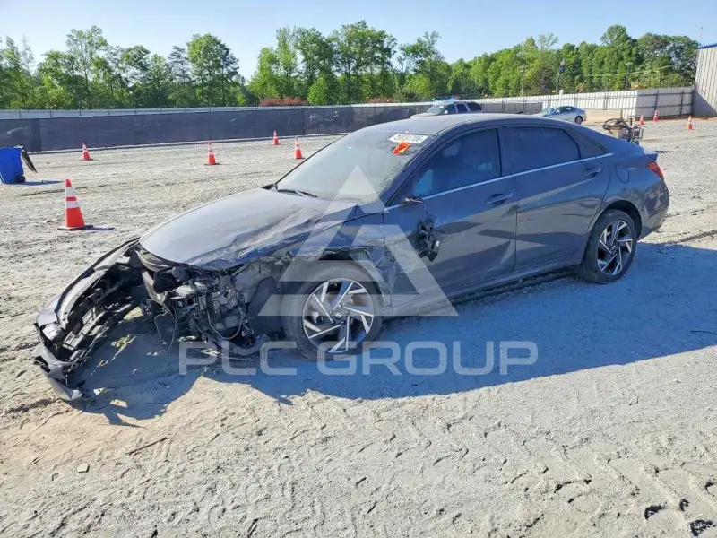 2025 Hyundai Elantra фото