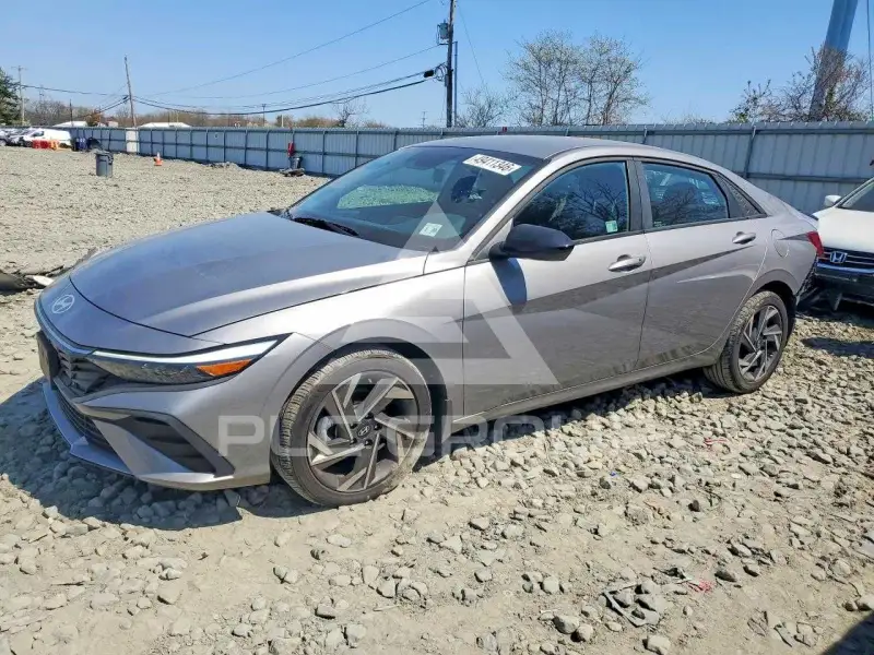 2025 Hyundai Elantra фото