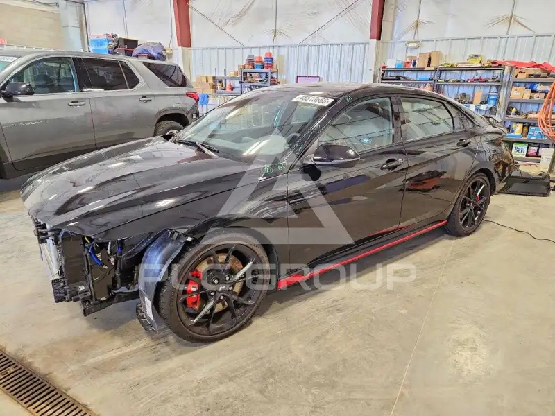 2025 Hyundai Elantra фото