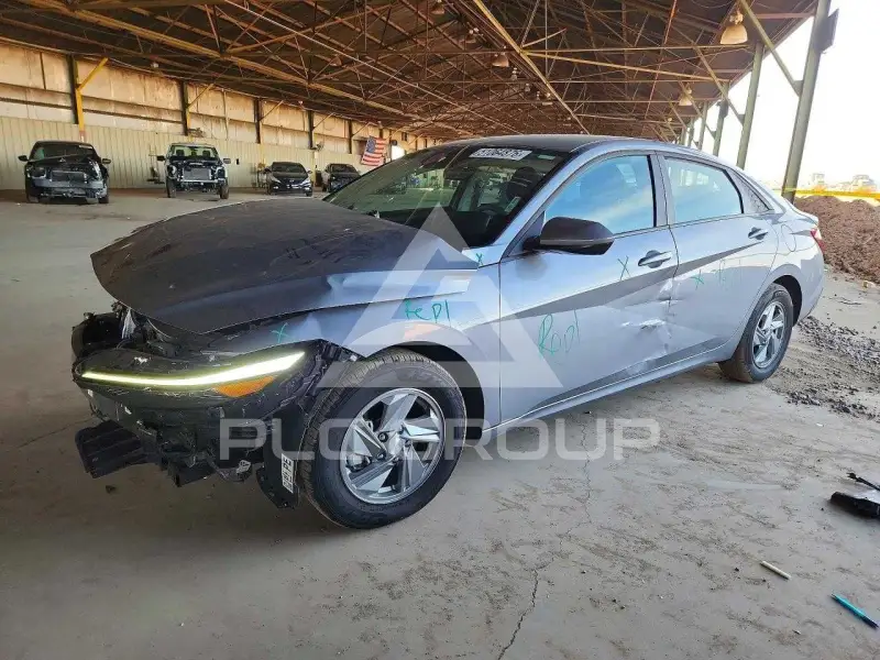 2025 Hyundai Elantra фото