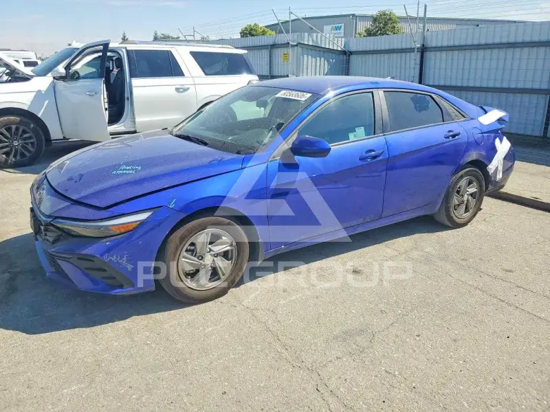 2025 Hyundai Elantra фото