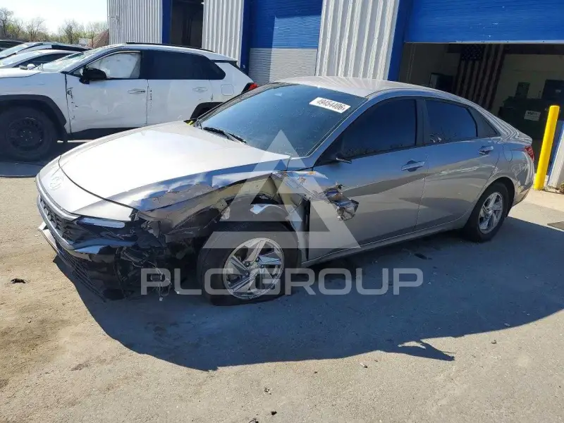 2025 Hyundai Elantra фото