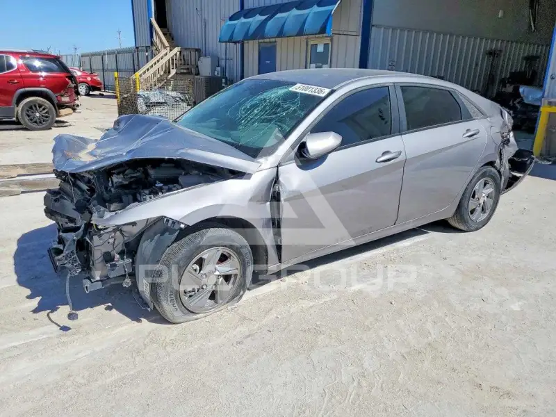 2025 Hyundai Elantra фото