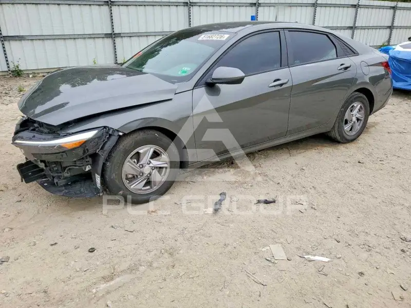 2025 Hyundai Elantra фото